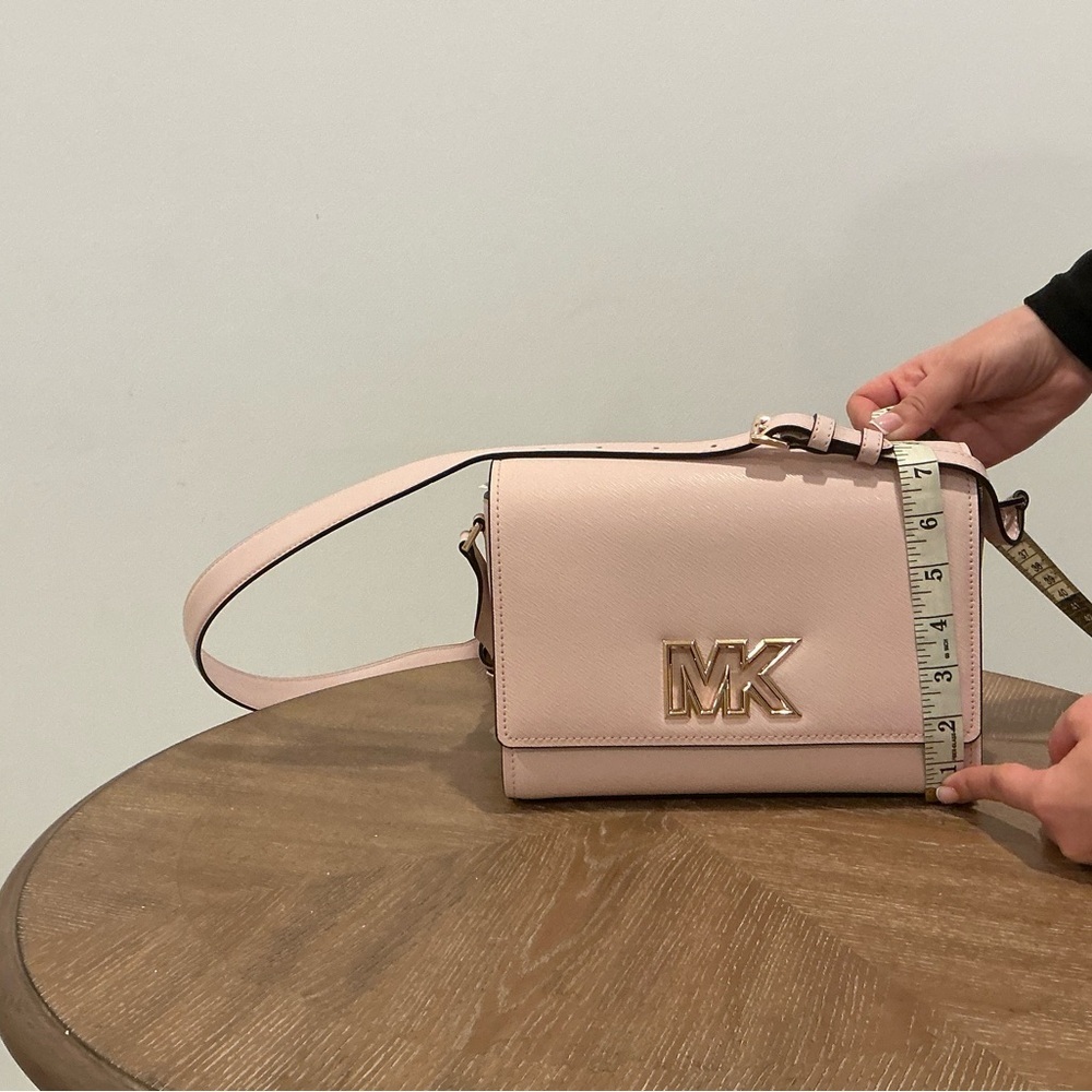 MICHAEL MICHAEL KORS Mimi Medium
Leather Messenger Crossbody Bag Powder Blush - Picture 6 of 7